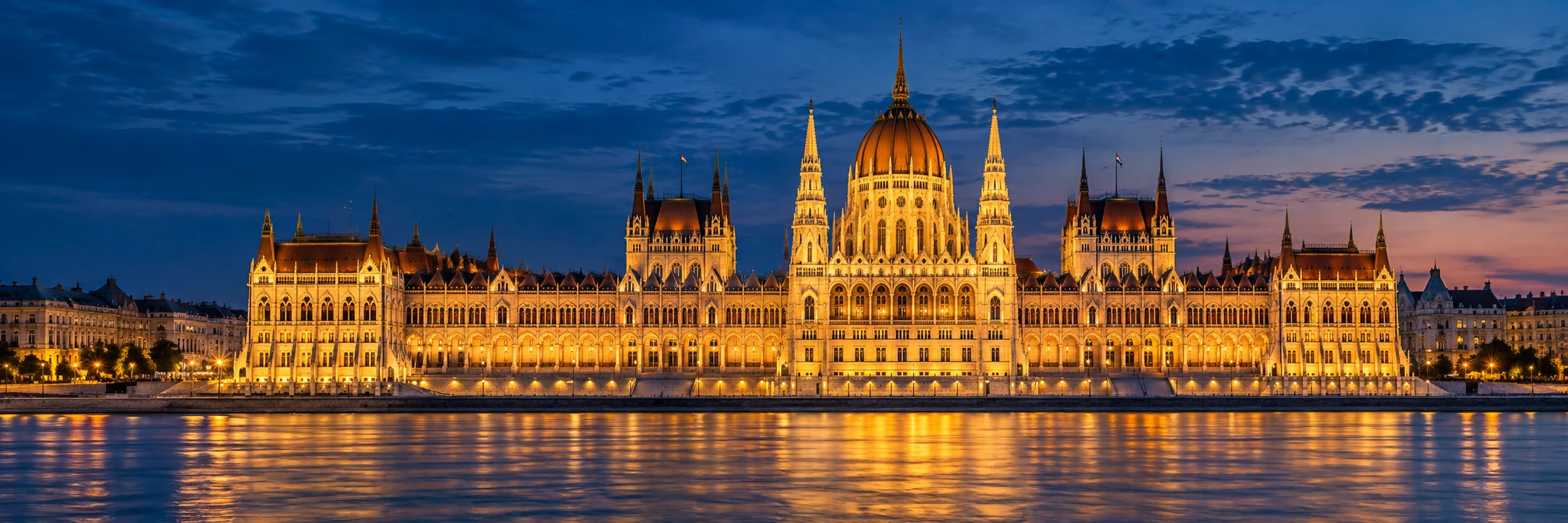 A kivilágított budapesti Parlament